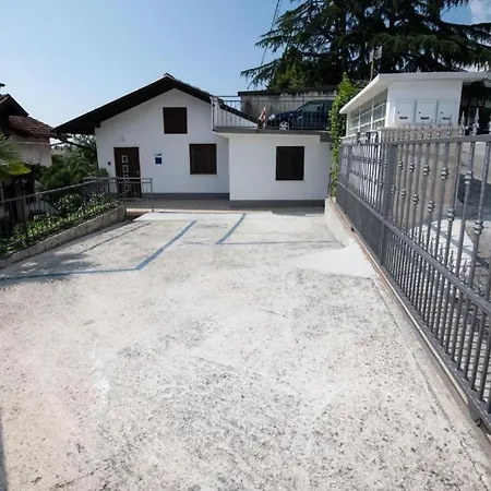 Appartamento Tasha's *